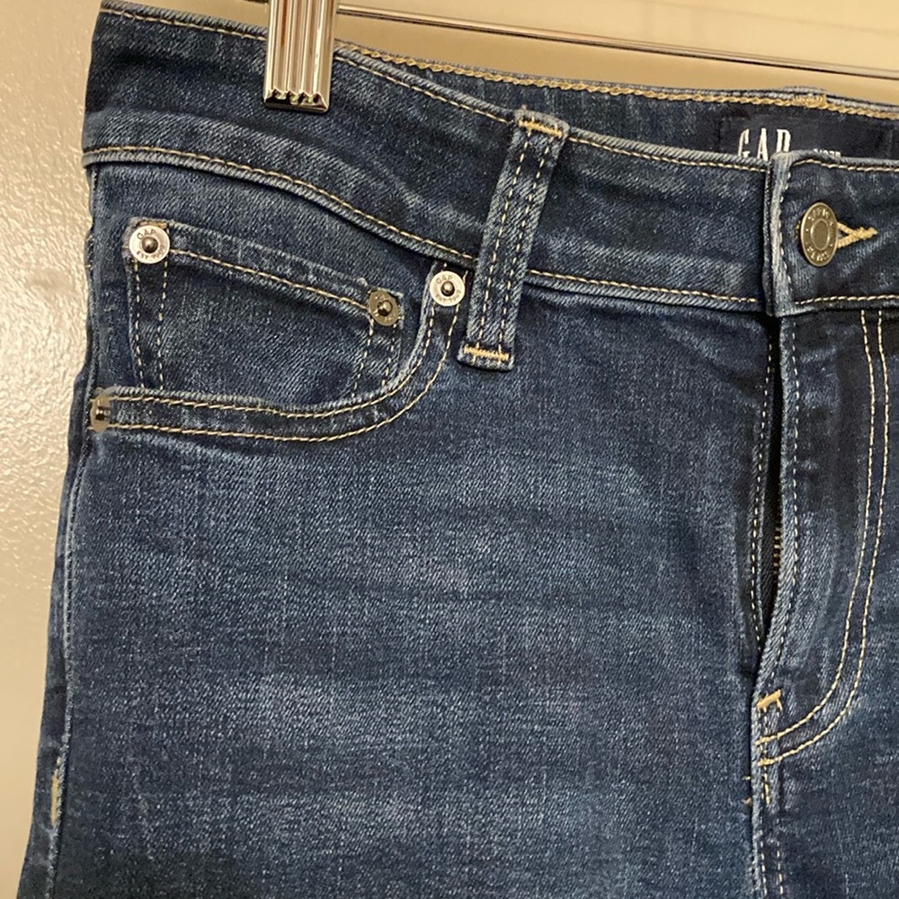 NWOT Gap classic straight jeans, size 4/27R - Picture 4 of 8